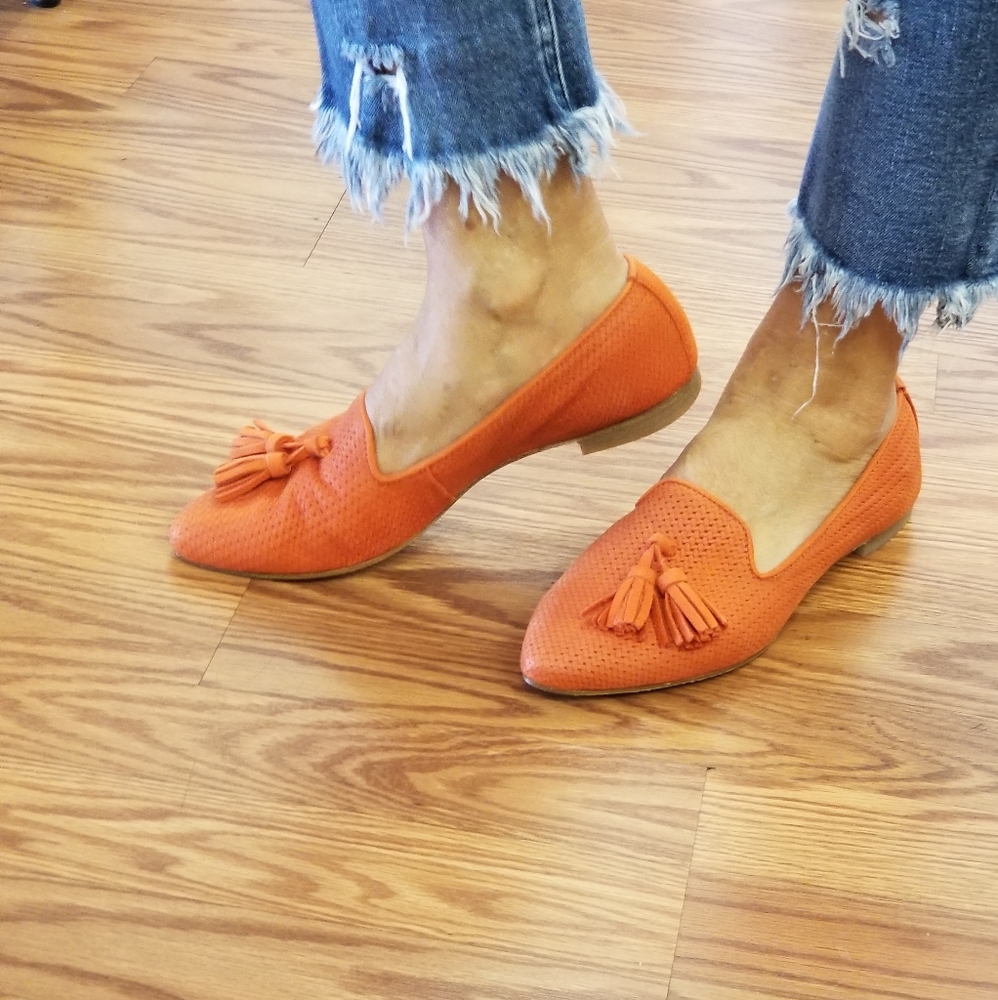 NWT soft leather loafers hand made in Italy S 37